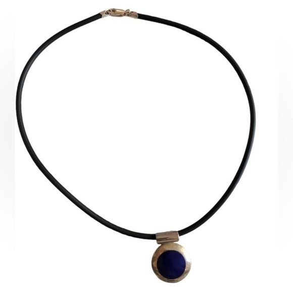 155. Sterling Silver Round lapis pendant necklace - Picture 10 of 12